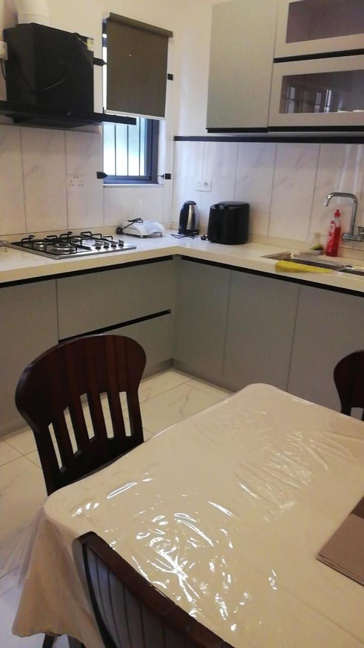 Nayuha Apt B Flic en Flac Bagian luar foto